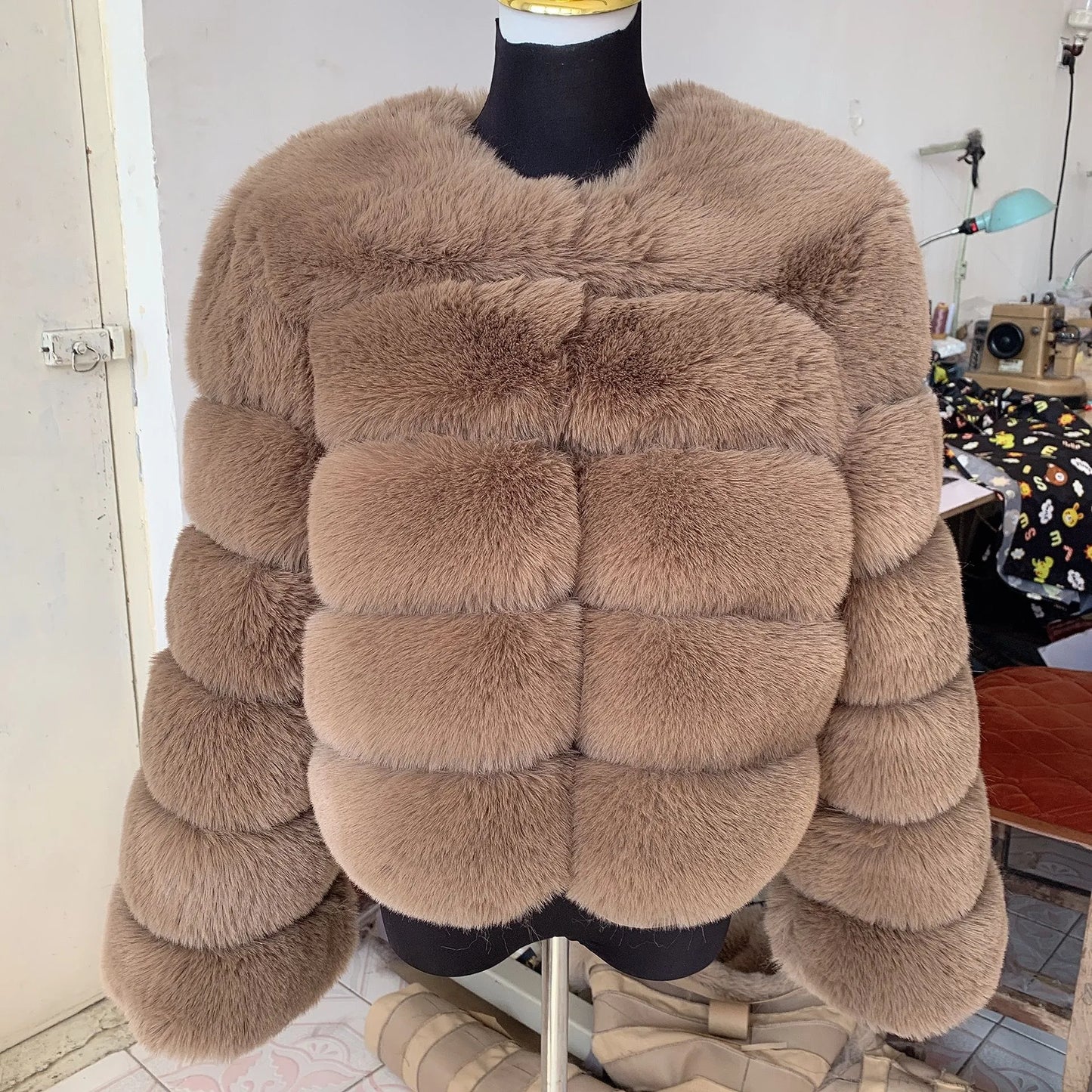 Women's Fashion faux fur coat super hot Autumn Winter women short Faux fox fur fluffy jacket high quality 7xl Ladies furry coats