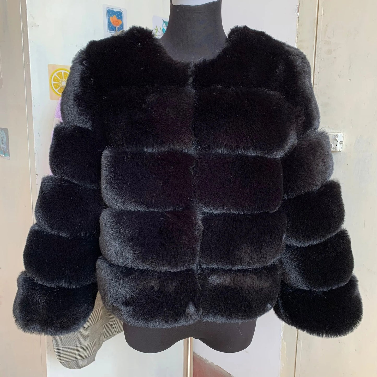 Women's Fashion faux fur coat super hot Autumn Winter women short Faux fox fur fluffy jacket high quality 7xl Ladies furry coats