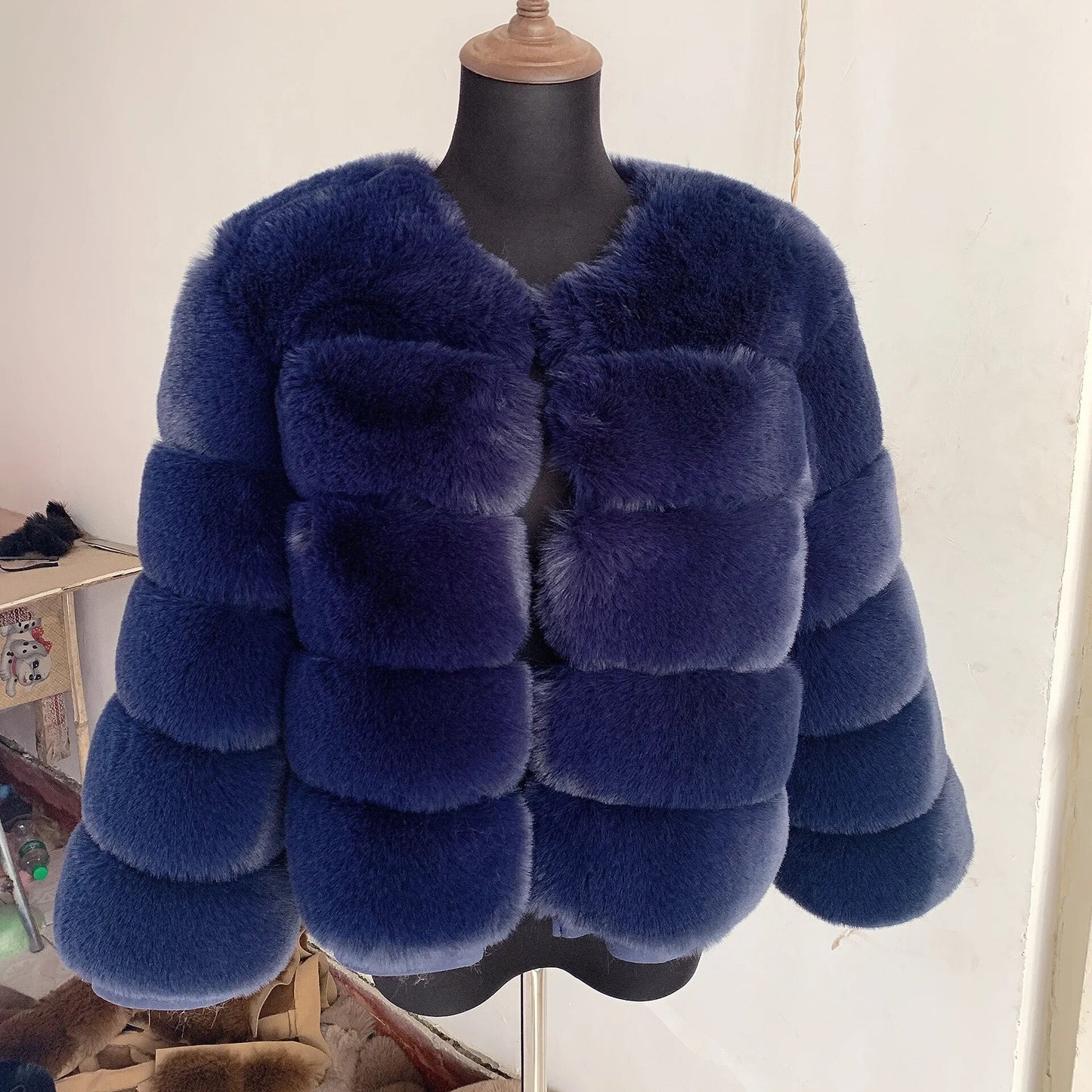 Women's Fashion faux fur coat super hot Autumn Winter women short Faux fox fur fluffy jacket high quality 7xl Ladies furry coats